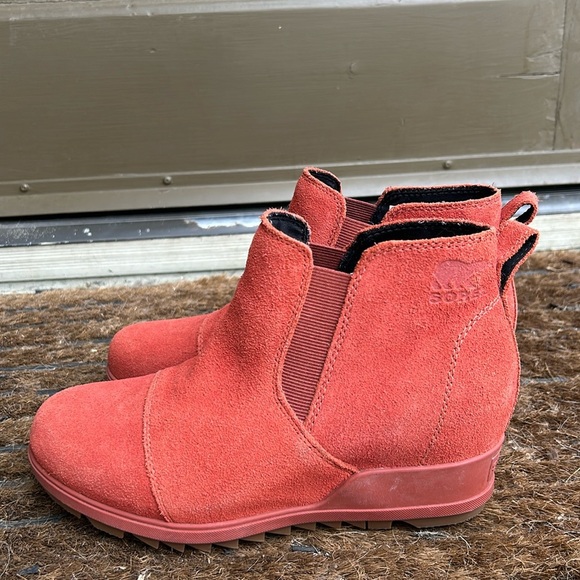 Sorel Shoes - Sorel Women's Evie Pull-On Bootie Waterproof Suede Leather  Wedge Ankle Size 8.5